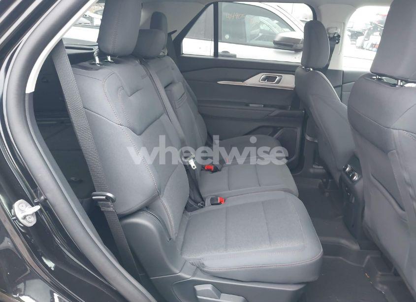 Photo 8 of 2025 Ford Explorer ACTIVE (VIN 1FMUK8DH4SGA45541)