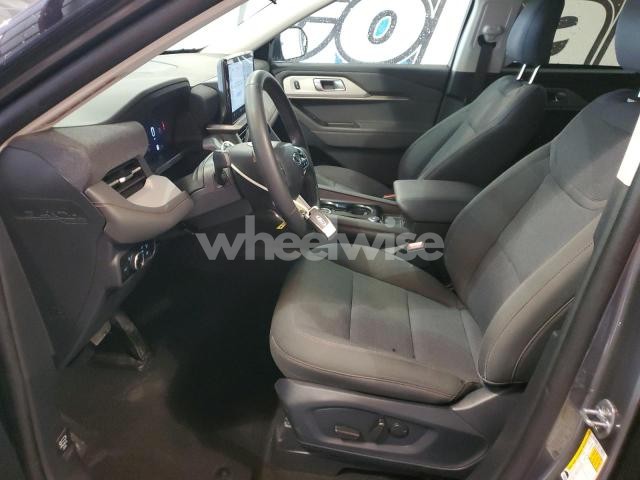 Photo 3 of 2025 FORD EXPLORER ACTIVE (VIN 1FMUK8DH5SGA04383)