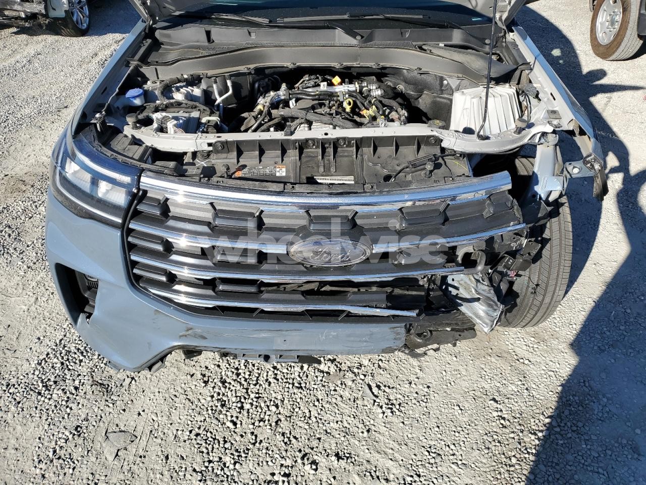 Photo 12 of 2025 FORD EXPLORER ACTIVE (VIN 1FMUK8DHXSGA33393)