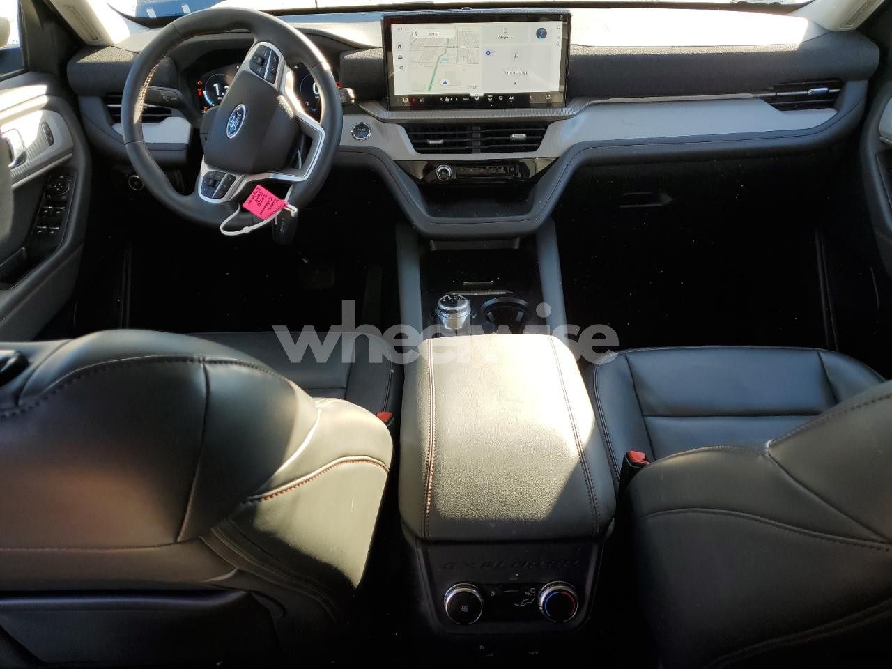 Photo 8 of 2025 FORD EXPLORER ACTIVE (VIN 1FMUK8DHXSGA33393)