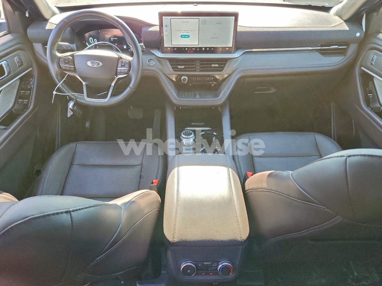 Photo 8 of 2025 FORD EXPLORER PLATINUM (VIN 1FMUK8HH5SGB61731)