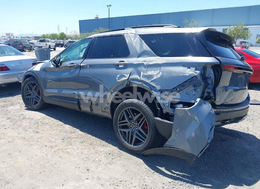 Photo 3 of 2025 Ford Explorer ST-LINE (VIN 1FMUK8KH0SGA40629)