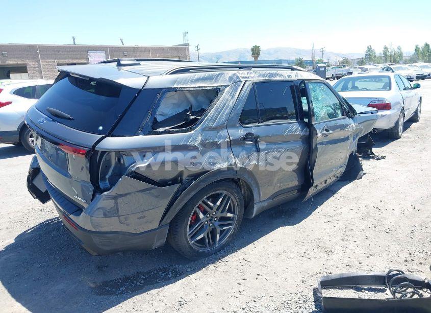 Photo 4 of 2025 Ford Explorer ST-LINE (VIN 1FMUK8KH0SGA40629)