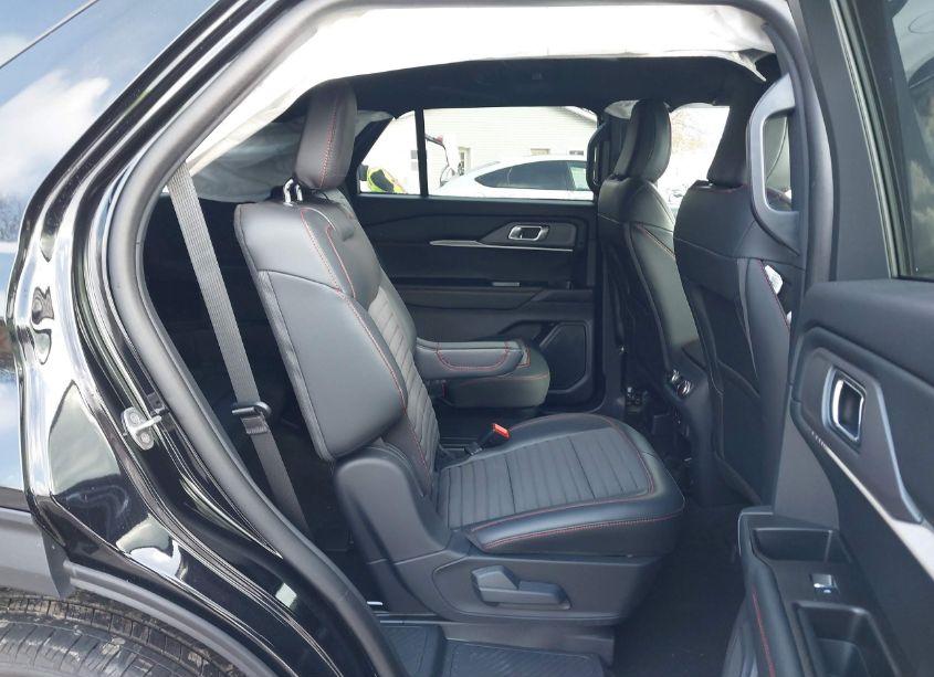 Photo 8 of 2025 Ford Explorer ST-LINE (VIN 1FMUK8KH6SGA47388)