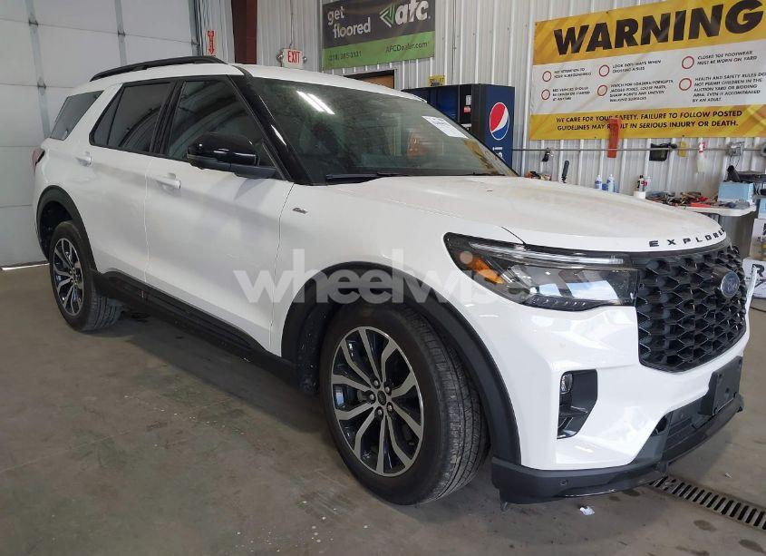 2025 Ford Explorer ST-LINE (VIN 1FMUK8KH6SGA60996) main photo