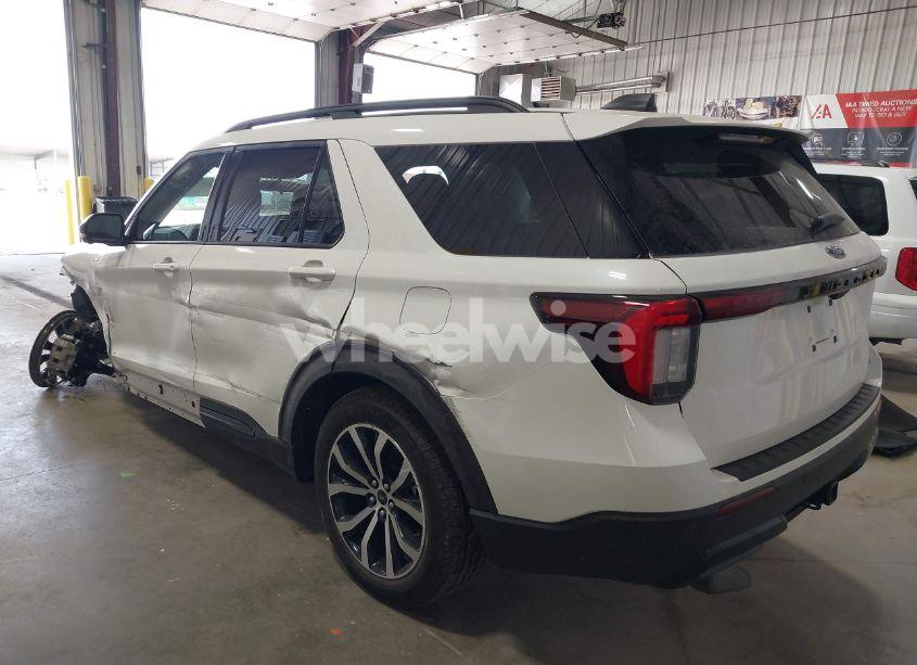 Photo 3 of 2025 Ford Explorer ST-LINE (VIN 1FMUK8KH6SGA60996)
