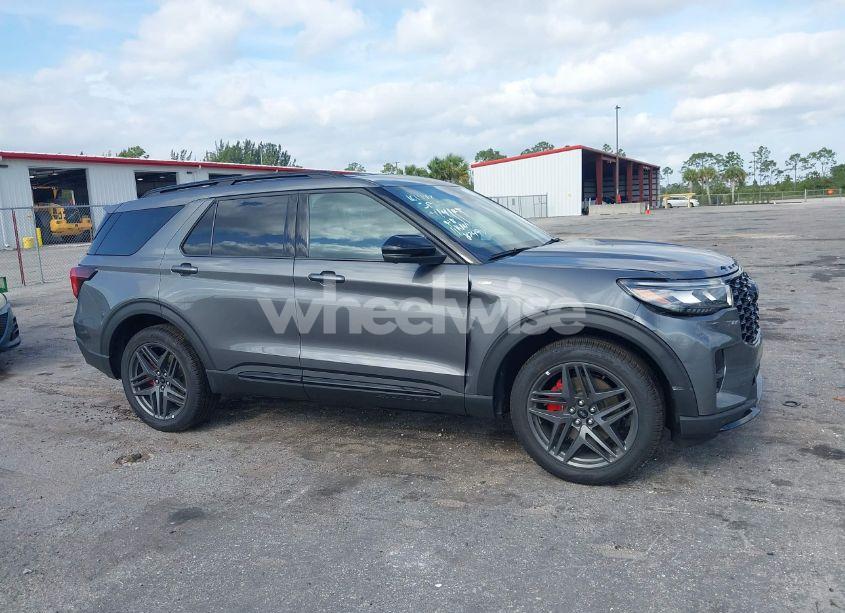 Photo 14 of 2025 Ford Explorer ST-LINE (VIN 1FMUK8KH7SGB38749)