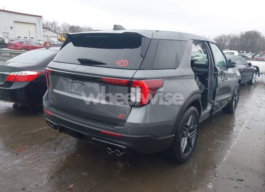 Photo 4 of 2025 Ford Explorer ST (VIN 1FMWK8GC0SGA70011)