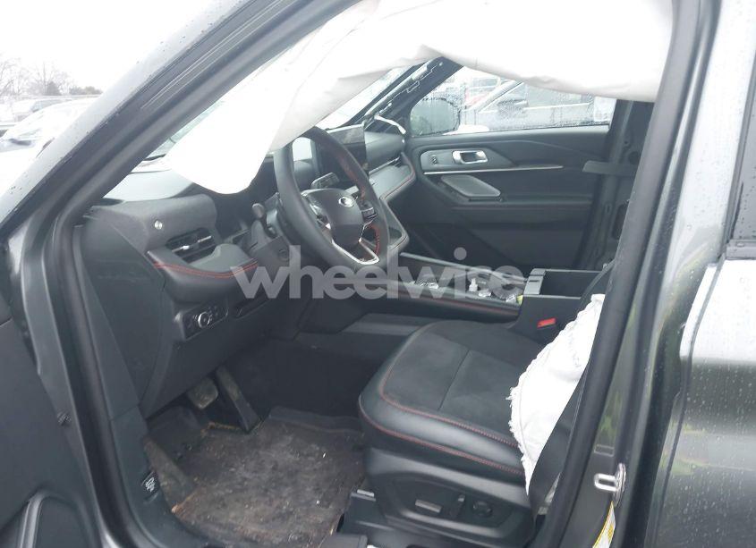 Photo 5 of 2025 Ford Explorer ST (VIN 1FMWK8GC0SGA70011)