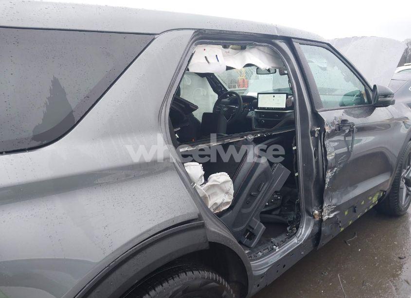 Photo 6 of 2025 Ford Explorer ST (VIN 1FMWK8GC0SGA70011)