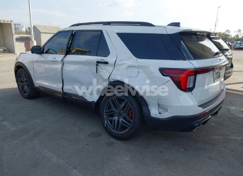 Photo 3 of 2025 Ford Explorer ST (VIN 1FMWK8GC3SGA12569)