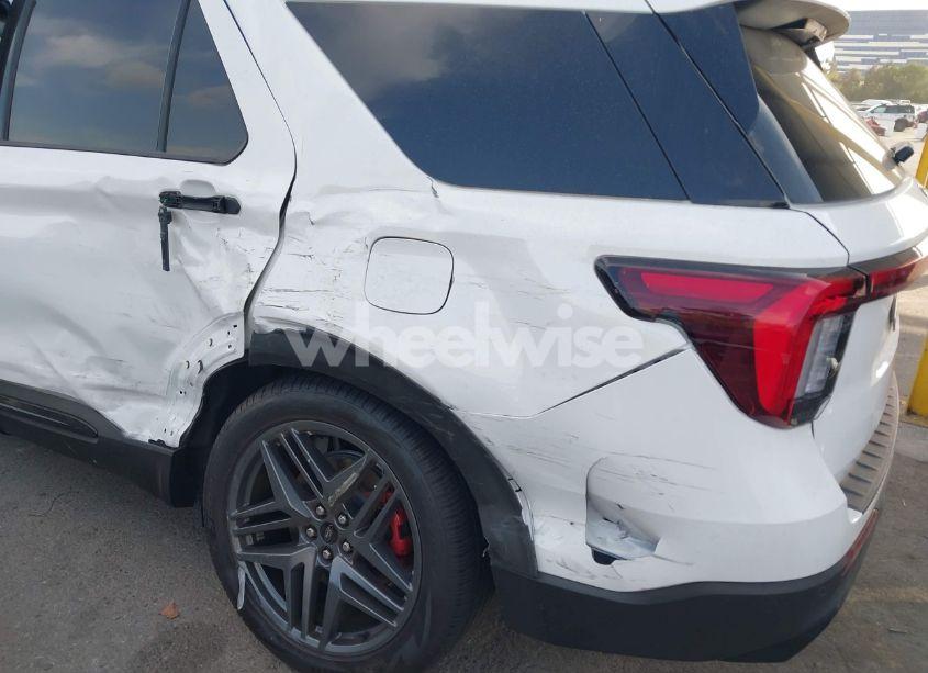 Photo 6 of 2025 Ford Explorer ST (VIN 1FMWK8GC3SGA12569)