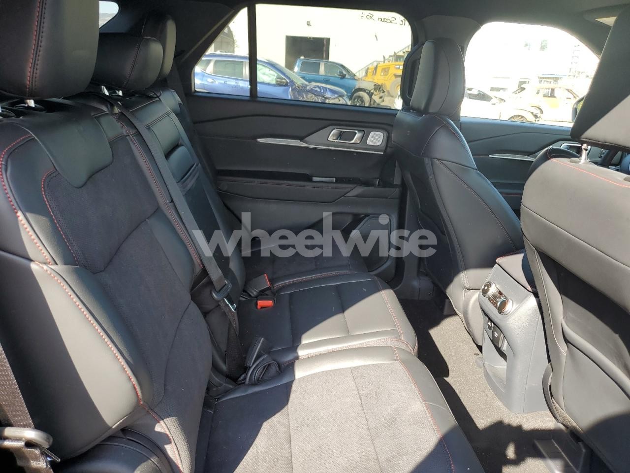 Photo 10 of 2025 FORD EXPLORER ST (VIN 1FMWK8GC6SGB94171)