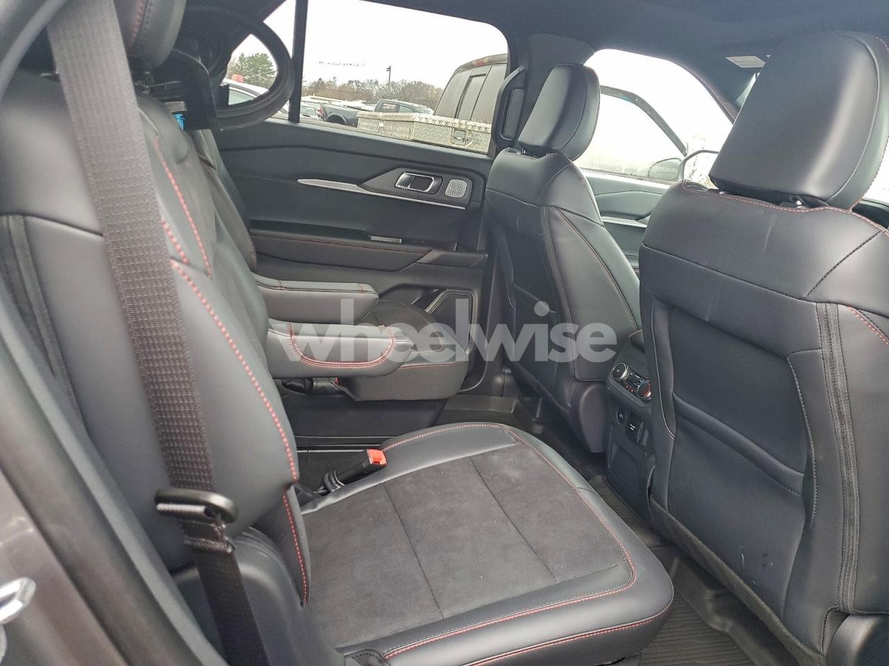 Photo 10 of 2025 FORD EXPLORER ST (VIN 1FMWK8GC6SGD02594)