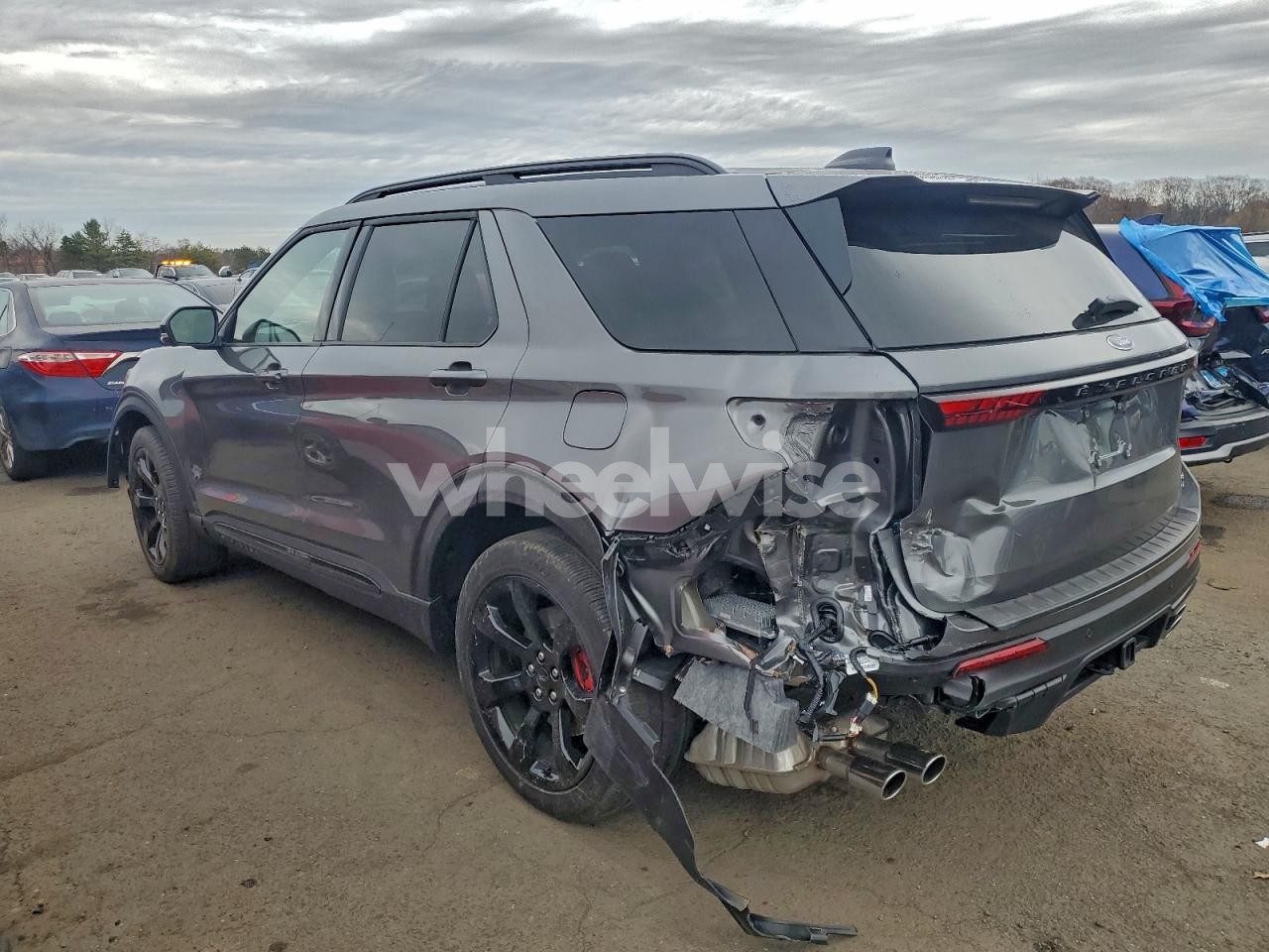 Photo 2 of 2025 FORD EXPLORER ST (VIN 1FMWK8GC6SGD02594)