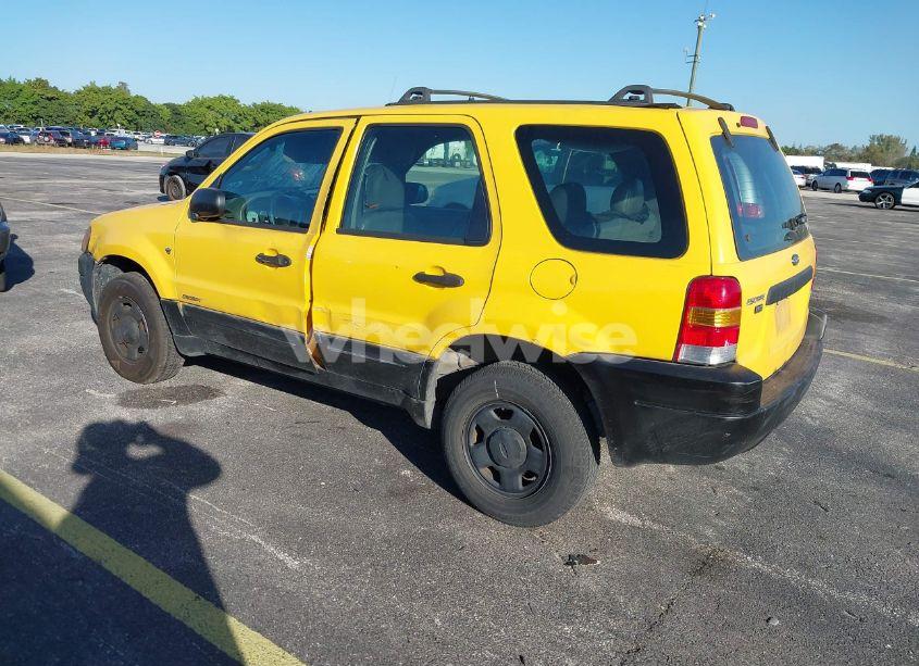 Photo 3 of 2002 Ford Escape XLS (VIN 1FMYU01132KD56671)