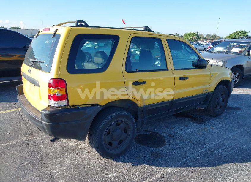 Photo 4 of 2002 Ford Escape XLS (VIN 1FMYU01132KD56671)
