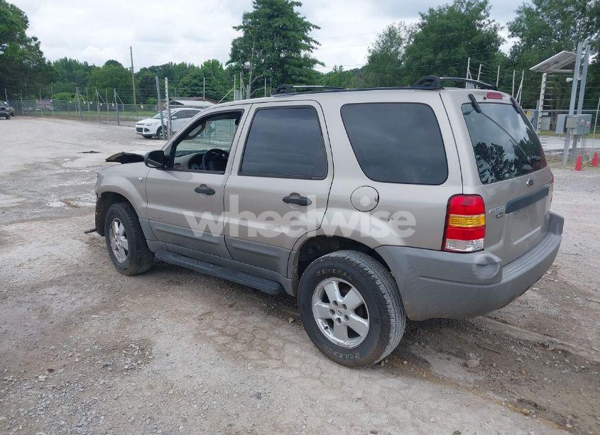 Photo 3 of 2001 Ford Escape XLS (VIN 1FMYU01171KA90019)