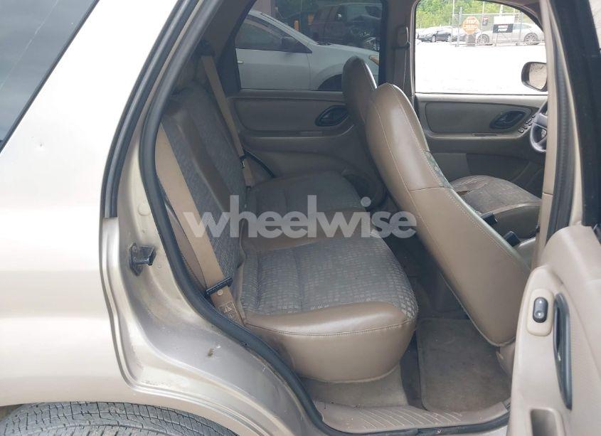 Photo 8 of 2001 Ford Escape XLS (VIN 1FMYU01171KA90019)