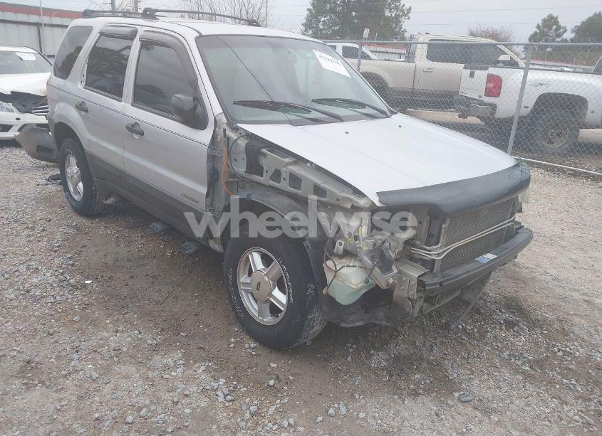 2002 Ford Escape XLS (VIN 1FMYU01172KA35605) main photo