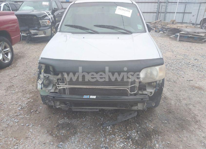 Photo 13 of 2002 Ford Escape XLS (VIN 1FMYU01172KA35605)