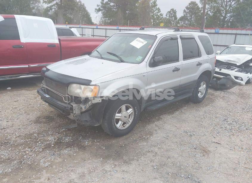 Photo 2 of 2002 Ford Escape XLS (VIN 1FMYU01172KA35605)