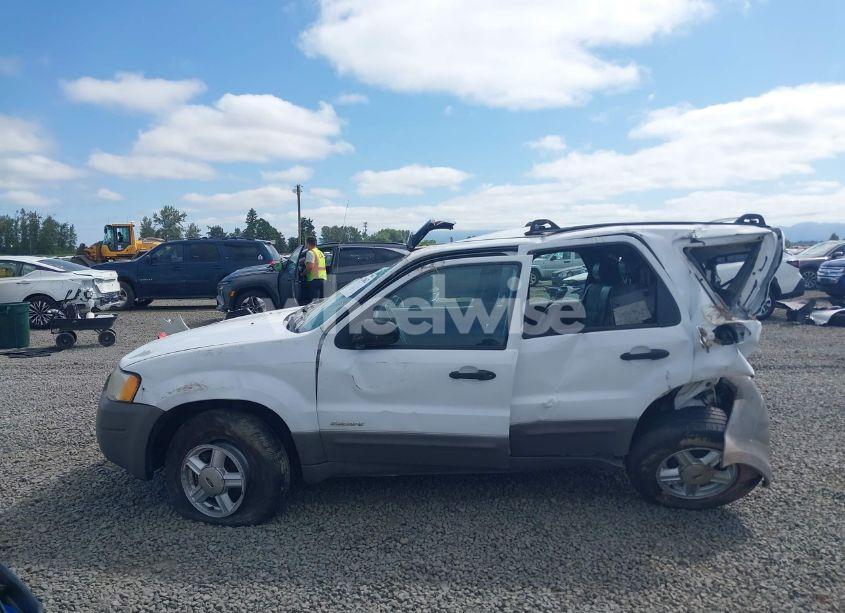 Photo 13 of 2001 Ford Escape XLS (VIN 1FMYU01B41KB51786)