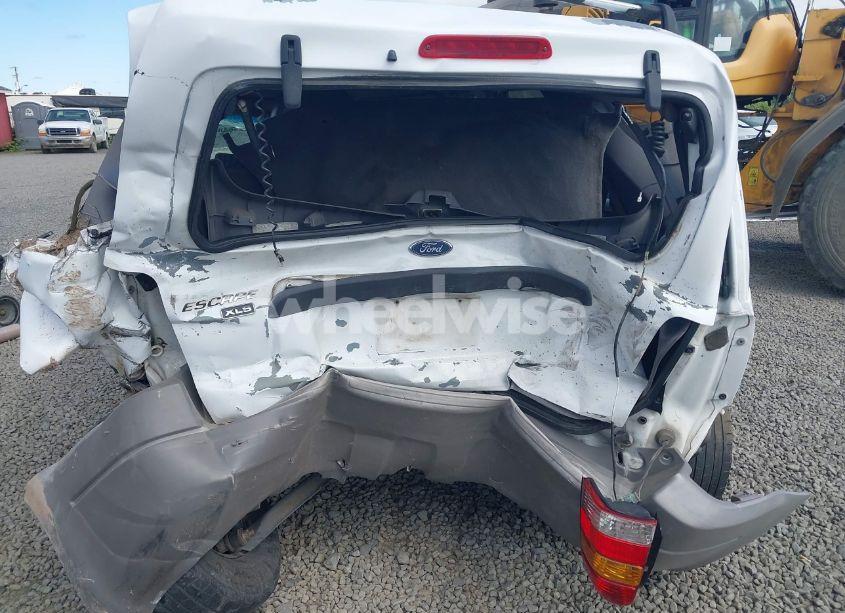 Photo 6 of 2001 Ford Escape XLS (VIN 1FMYU01B41KB51786)
