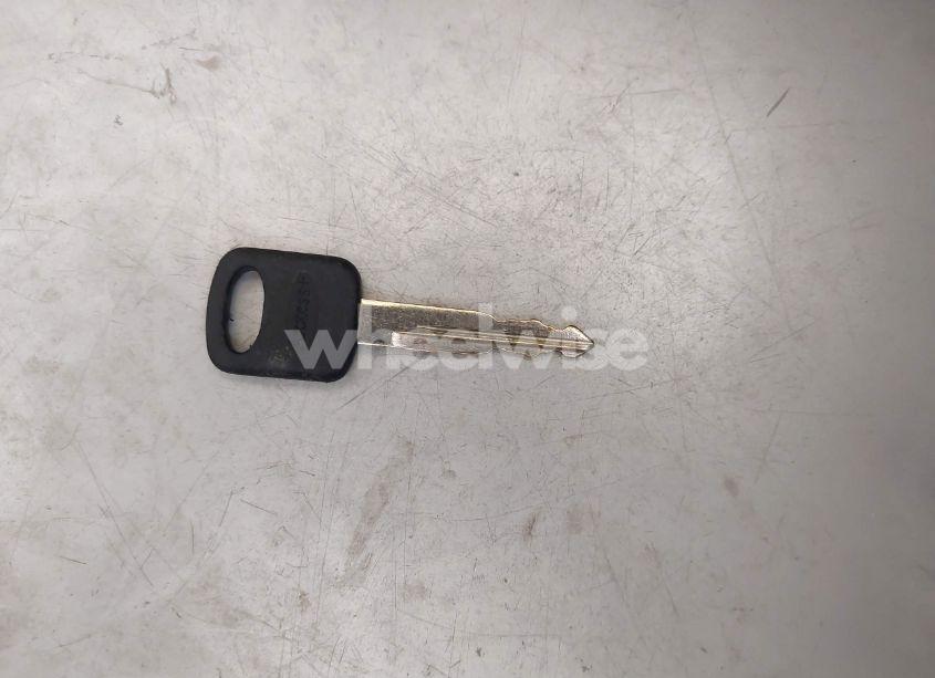 Photo 11 of 2002 Ford Escape XLS (VIN 1FMYU01B42KC15519)