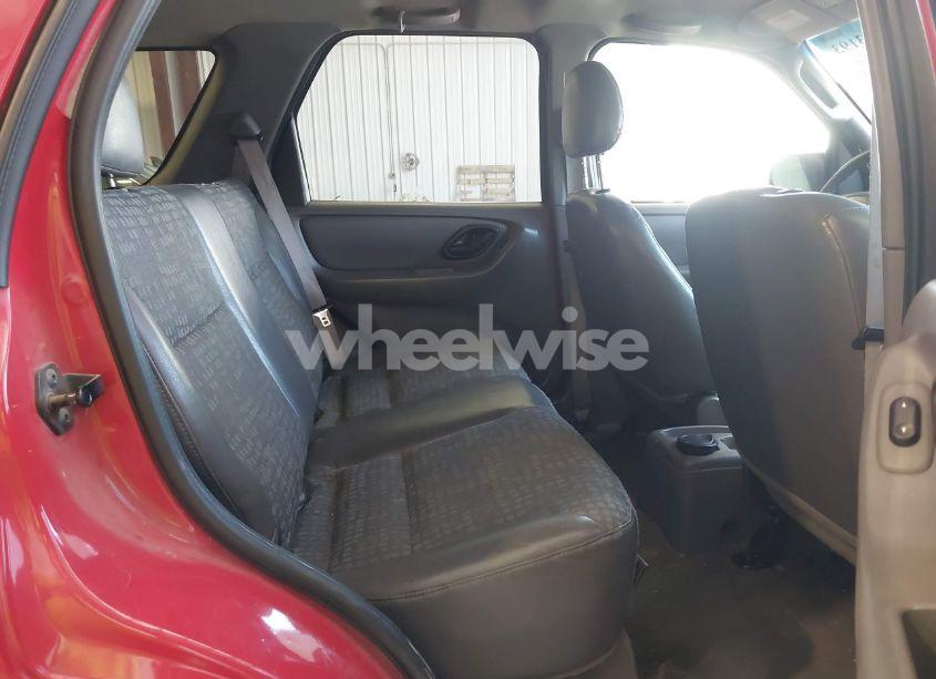 Photo 8 of 2002 Ford Escape XLS (VIN 1FMYU01B42KC15519)