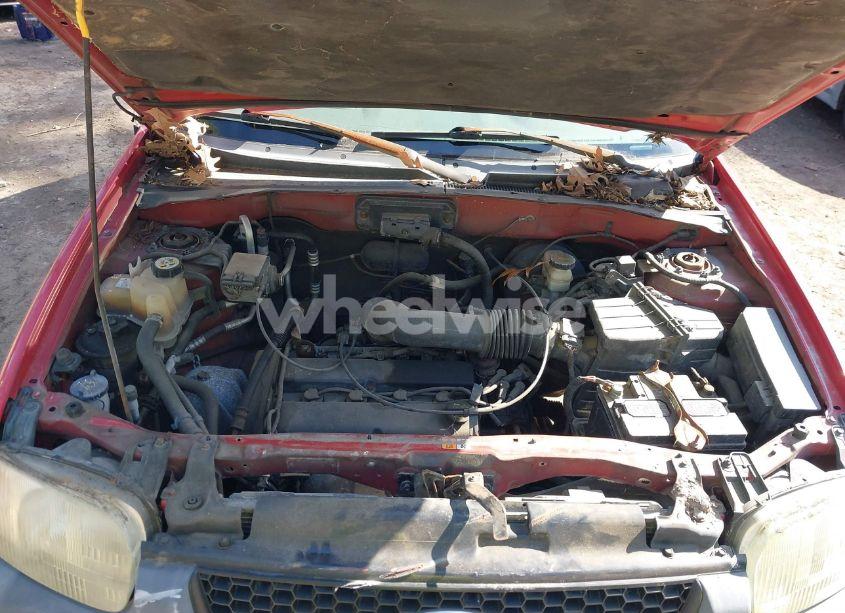 Photo 10 of 2002 Ford Escape XLS (VIN 1FMYU01B52KC83604)