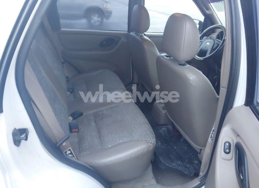 Photo 8 of 2002 Ford Escape XLS (VIN 1FMYU02112KA46713)