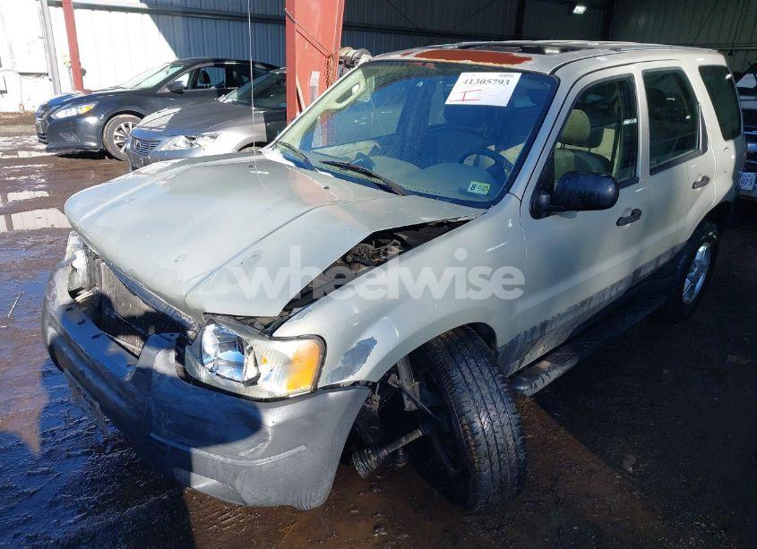 Photo 2 of 2003 Ford Escape XLS (VIN 1FMYU02113KC16800)