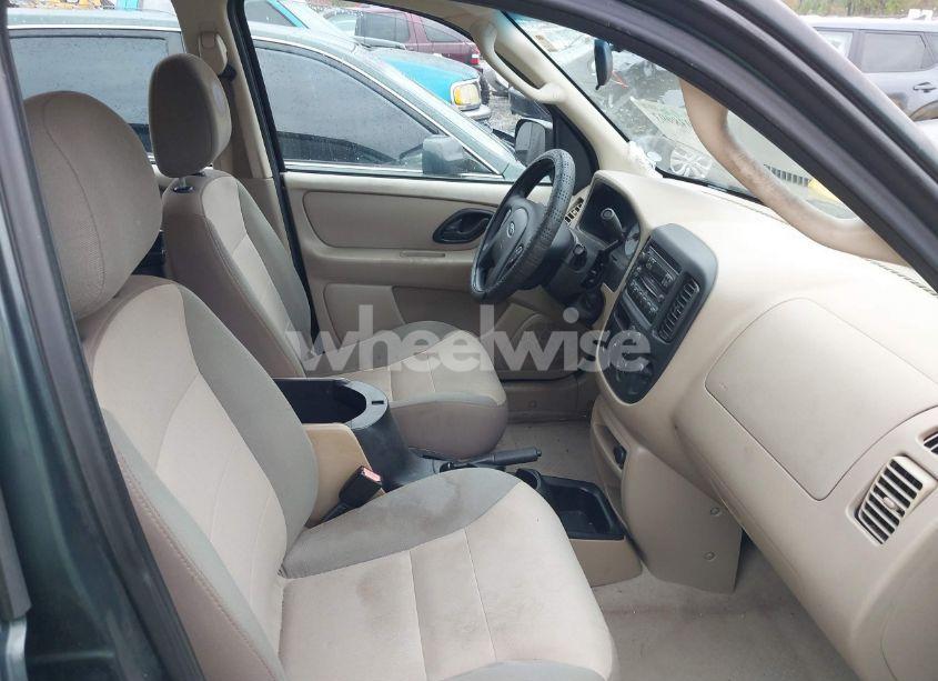 Photo 5 of 2003 Ford Escape XLS (VIN 1FMYU02113KC35072)