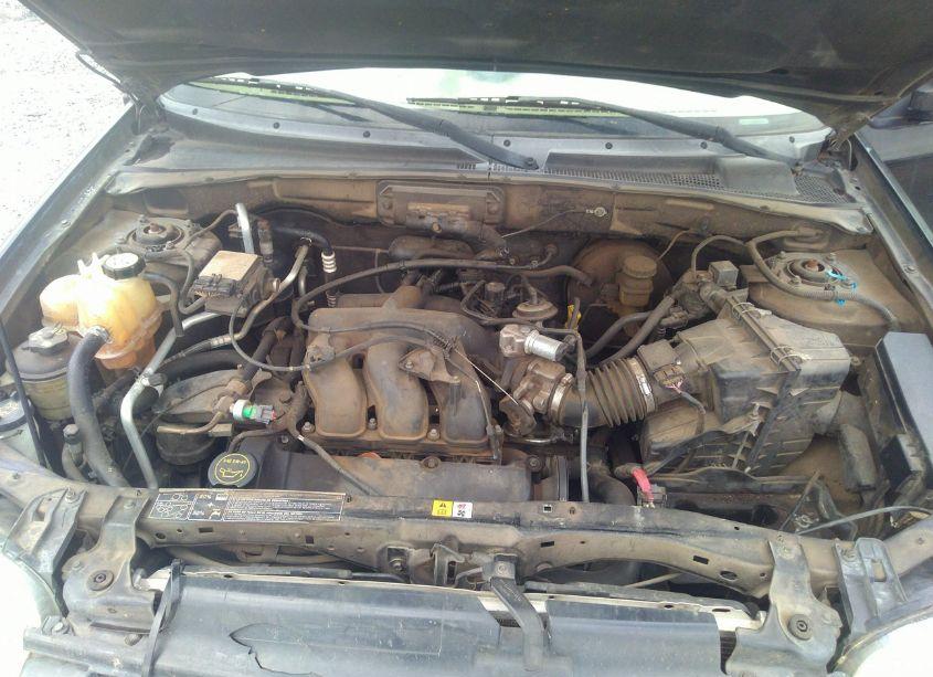 Photo 10 of 2003 Ford Escape XLS (VIN 1FMYU02123KD92402)