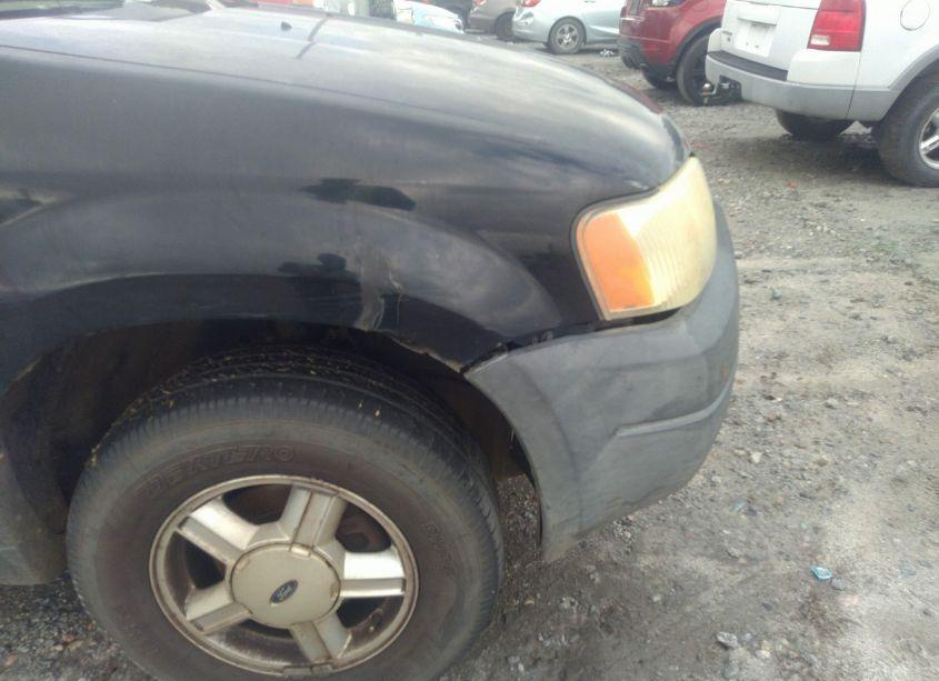 Photo 12 of 2003 Ford Escape XLS (VIN 1FMYU02123KD92402)