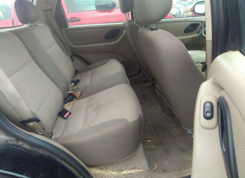 Photo 8 of 2003 Ford Escape XLS (VIN 1FMYU02123KD92402)