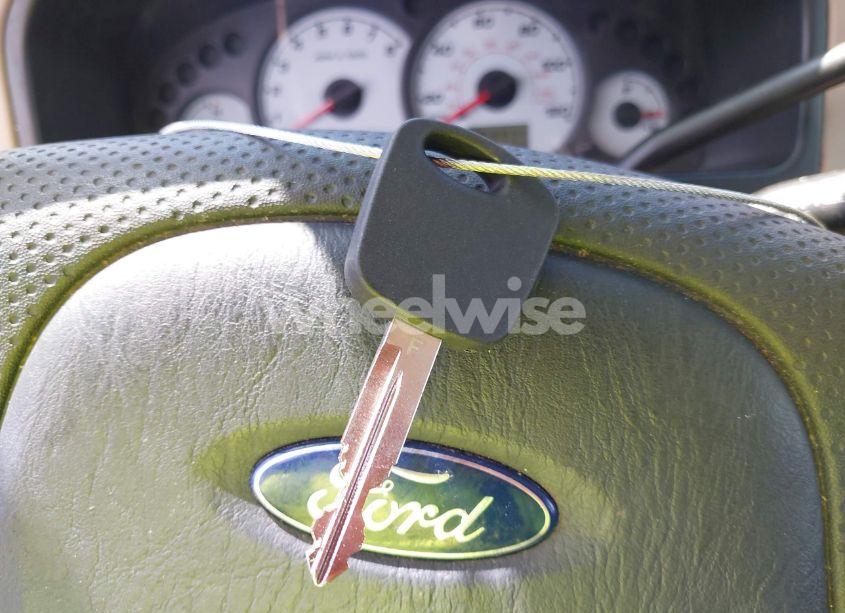 Photo 11 of 2003 Ford Escape XLS (VIN 1FMYU02133KB23230)