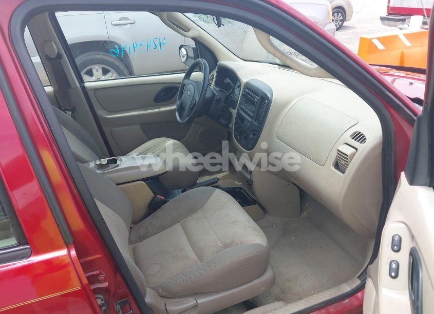 Photo 5 of 2003 Ford Escape XLS (VIN 1FMYU02133KB23230)