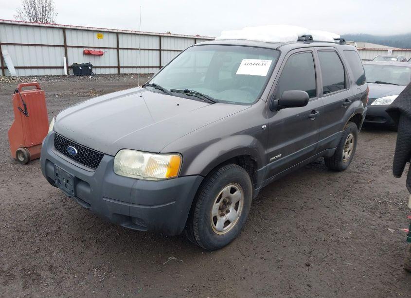 Photo 2 of 2002 Ford Escape XLS (VIN 1FMYU02142KD50392)
