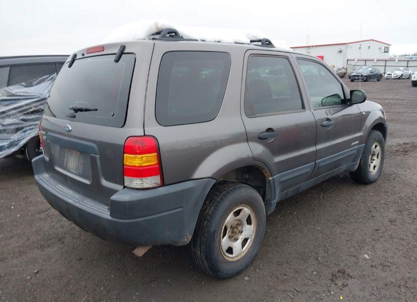 Photo 4 of 2002 Ford Escape XLS (VIN 1FMYU02142KD50392)