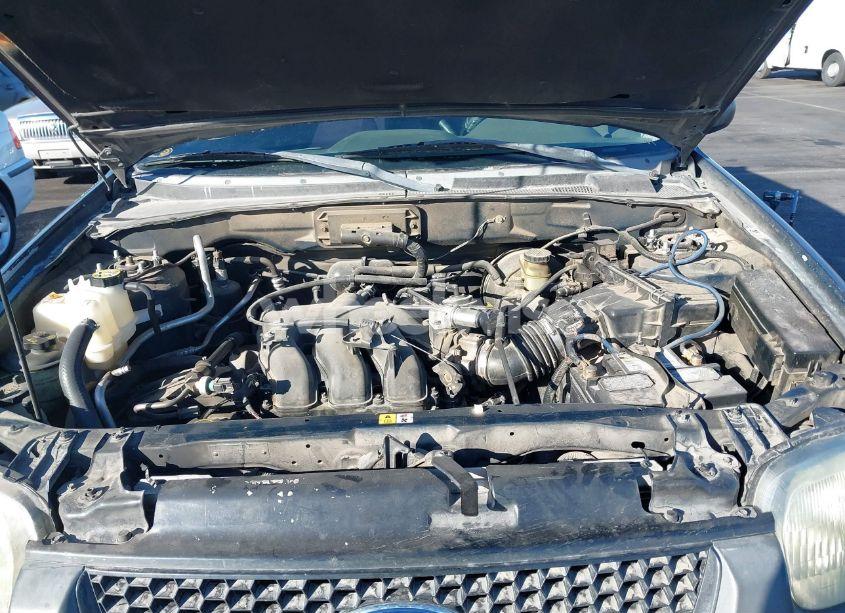 Photo 10 of 2003 Ford Escape XLS (VIN 1FMYU02143KB01883)