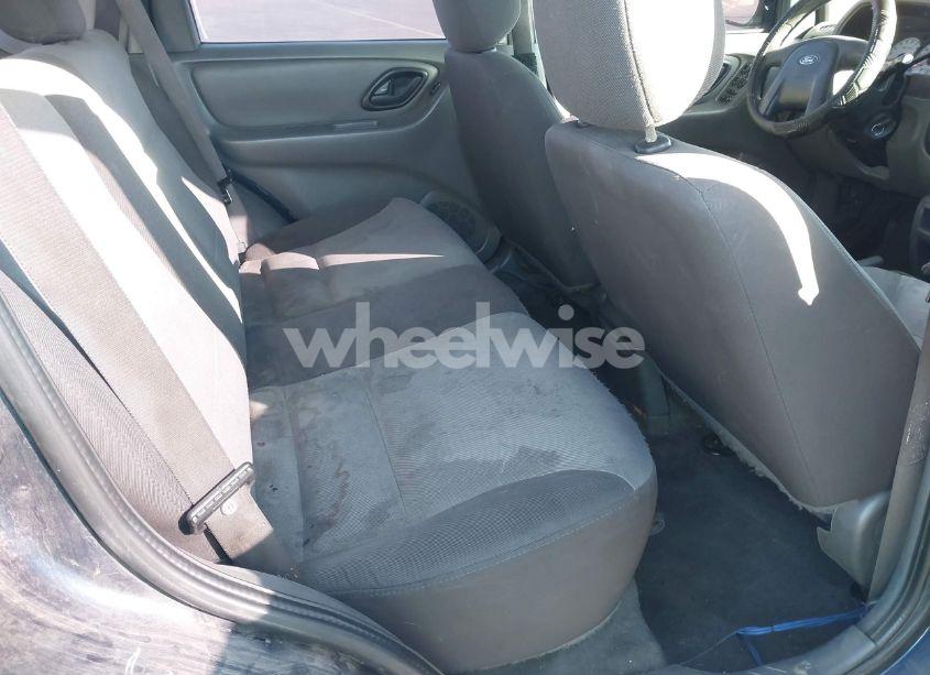 Photo 8 of 2003 Ford Escape XLS (VIN 1FMYU02143KB01883)