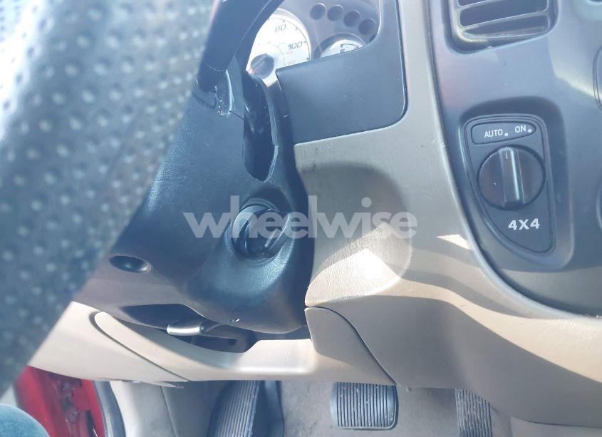 Photo 11 of 2002 Ford Escape XLS (VIN 1FMYU02152KD85149)