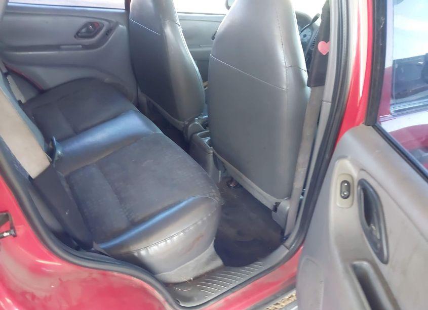 Photo 8 of 2001 Ford Escape XLS (VIN 1FMYU02161KA71539)