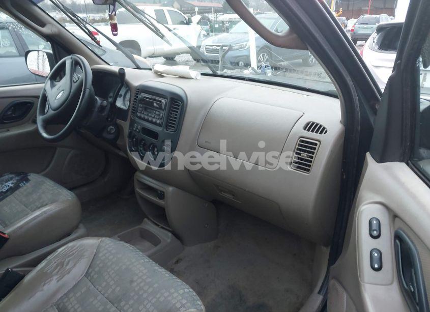 Photo 5 of 2002 Ford Escape XLS (VIN 1FMYU02172KA37465)