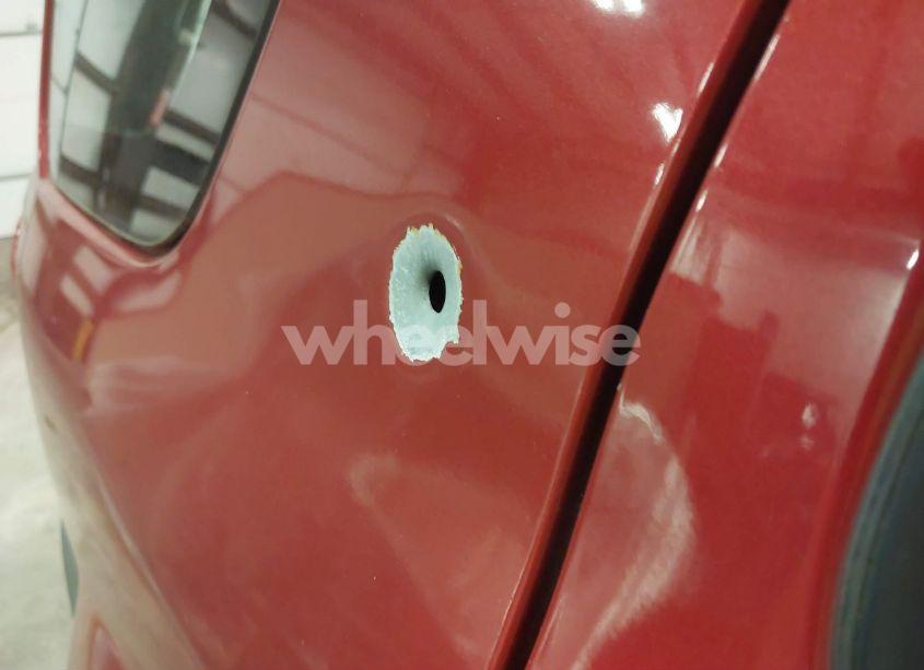 Photo 12 of 2004 Ford Escape XLS (VIN 1FMYU02184DA03431)