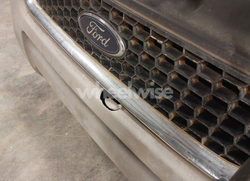 Photo 15 of 2004 Ford Escape XLS (VIN 1FMYU02184DA03431)