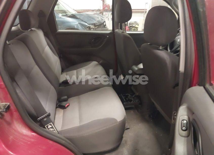 Photo 8 of 2004 Ford Escape XLS (VIN 1FMYU02184DA03431)