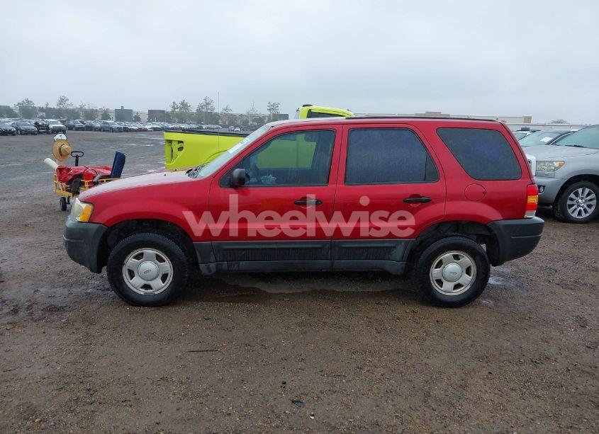 Photo 14 of 2004 Ford Escape XLS (VIN 1FMYU02184KA41902)